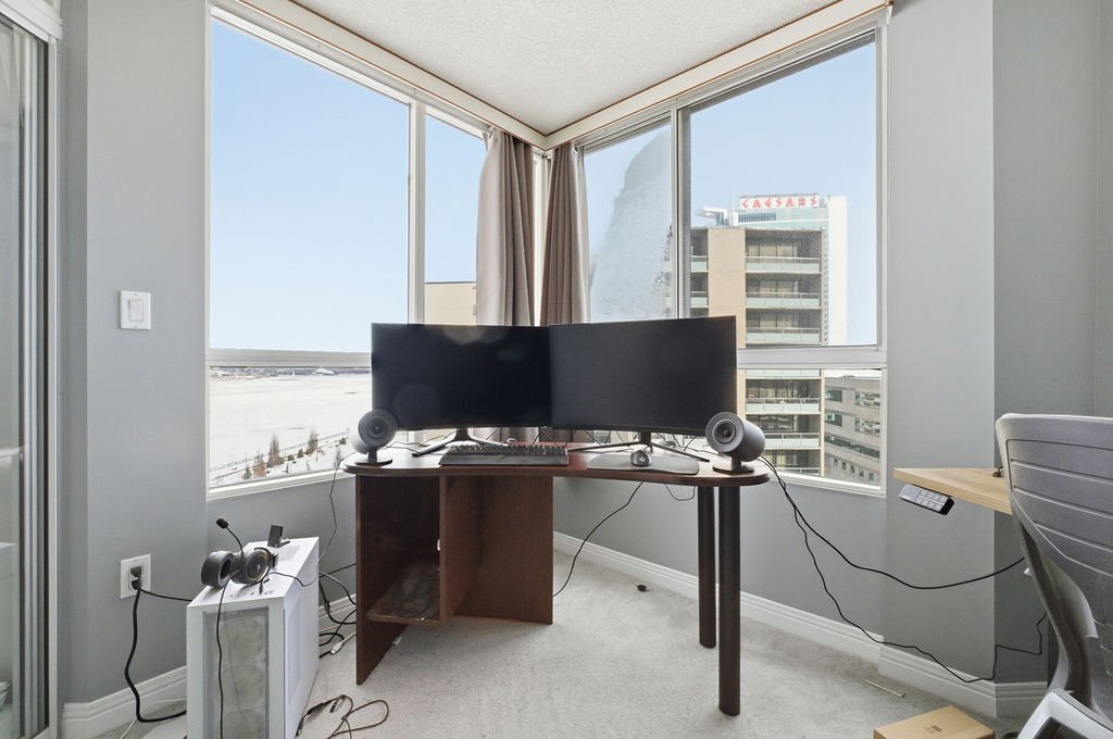 75_Riverside_1206_11