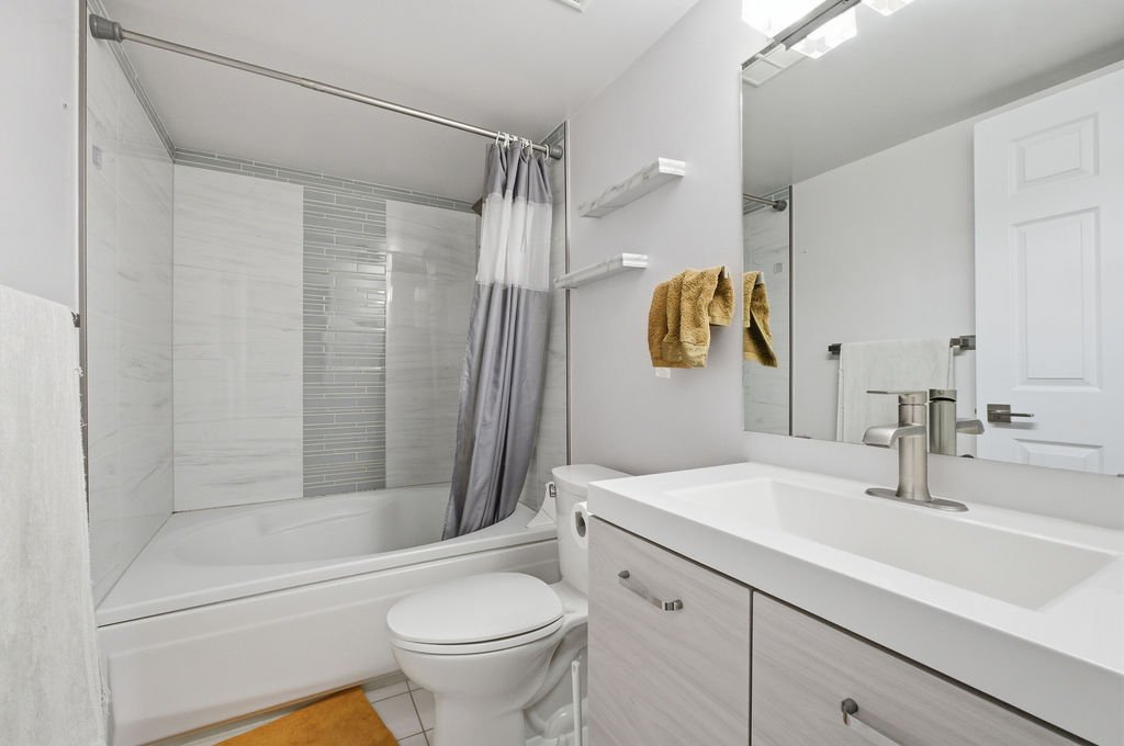 75_Riverside_1206_15