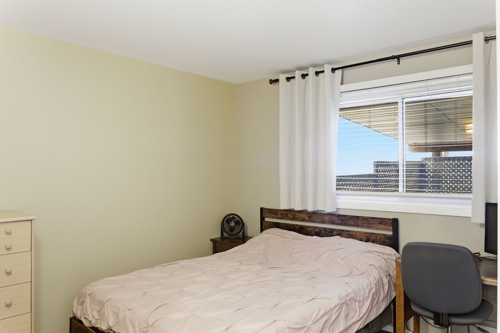 13132WalkerSideRd.-24