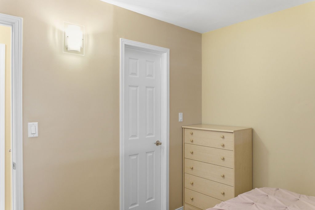 13132WalkerSideRd.-25