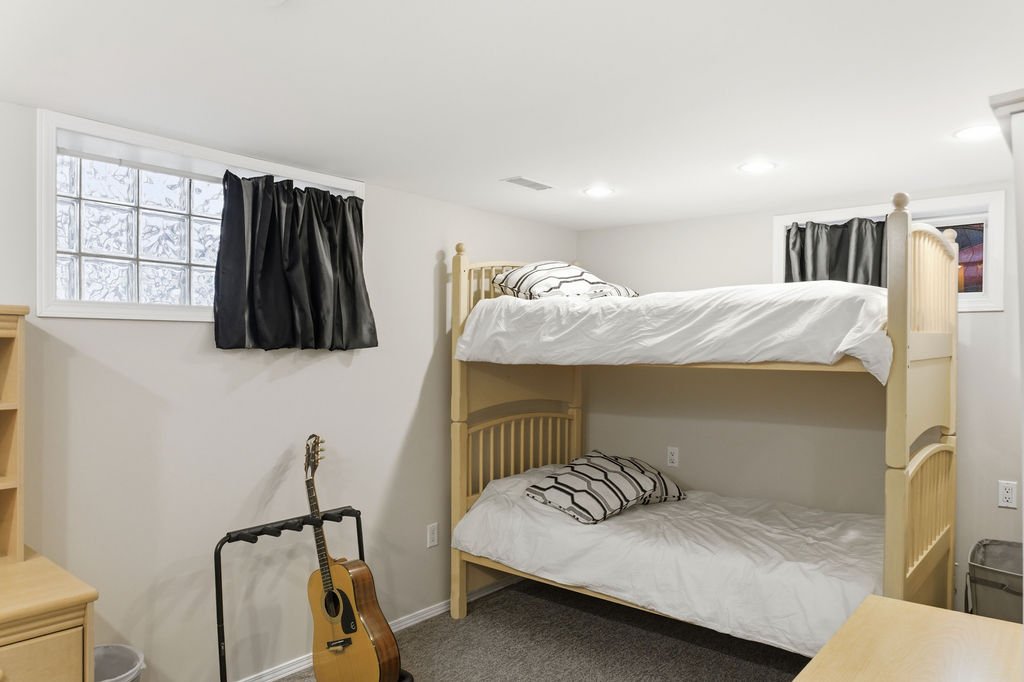 13132WalkerSideRd.-38