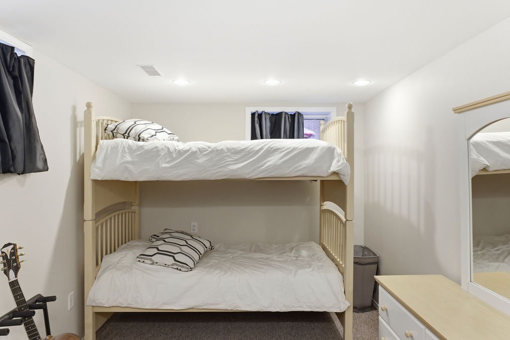 13132WalkerSideRd.-39