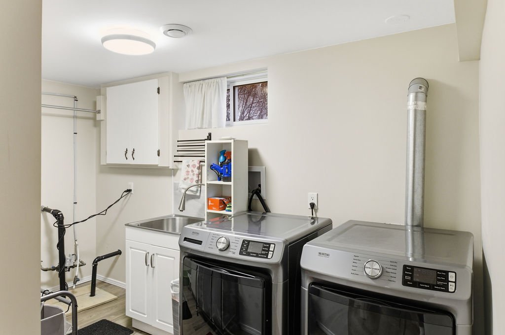 13132WalkerSideRd.-42