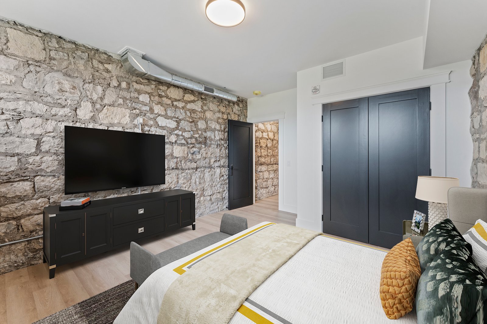 17123471163_GuestBedroom02