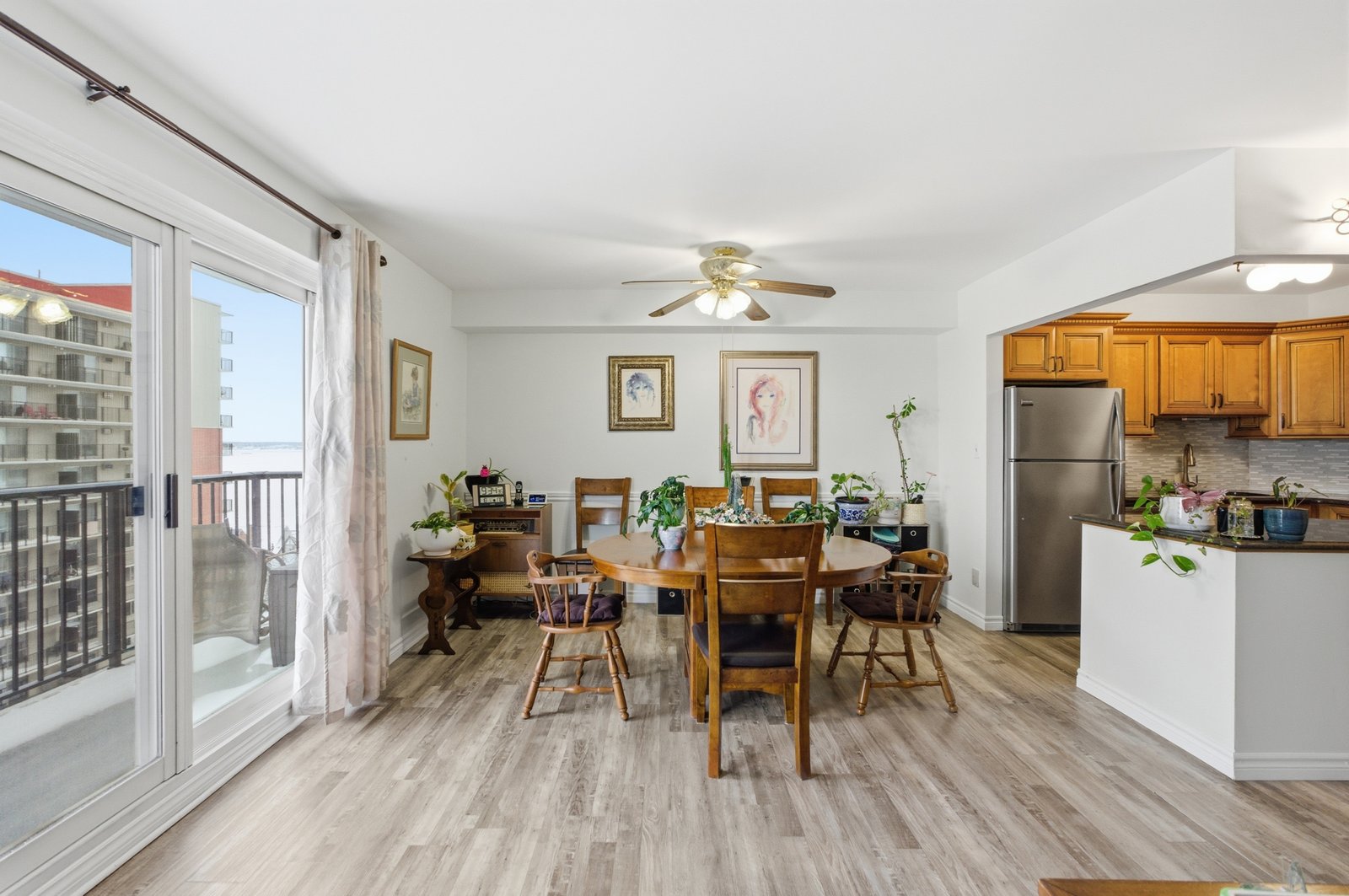 8591_Riverside_1008_004