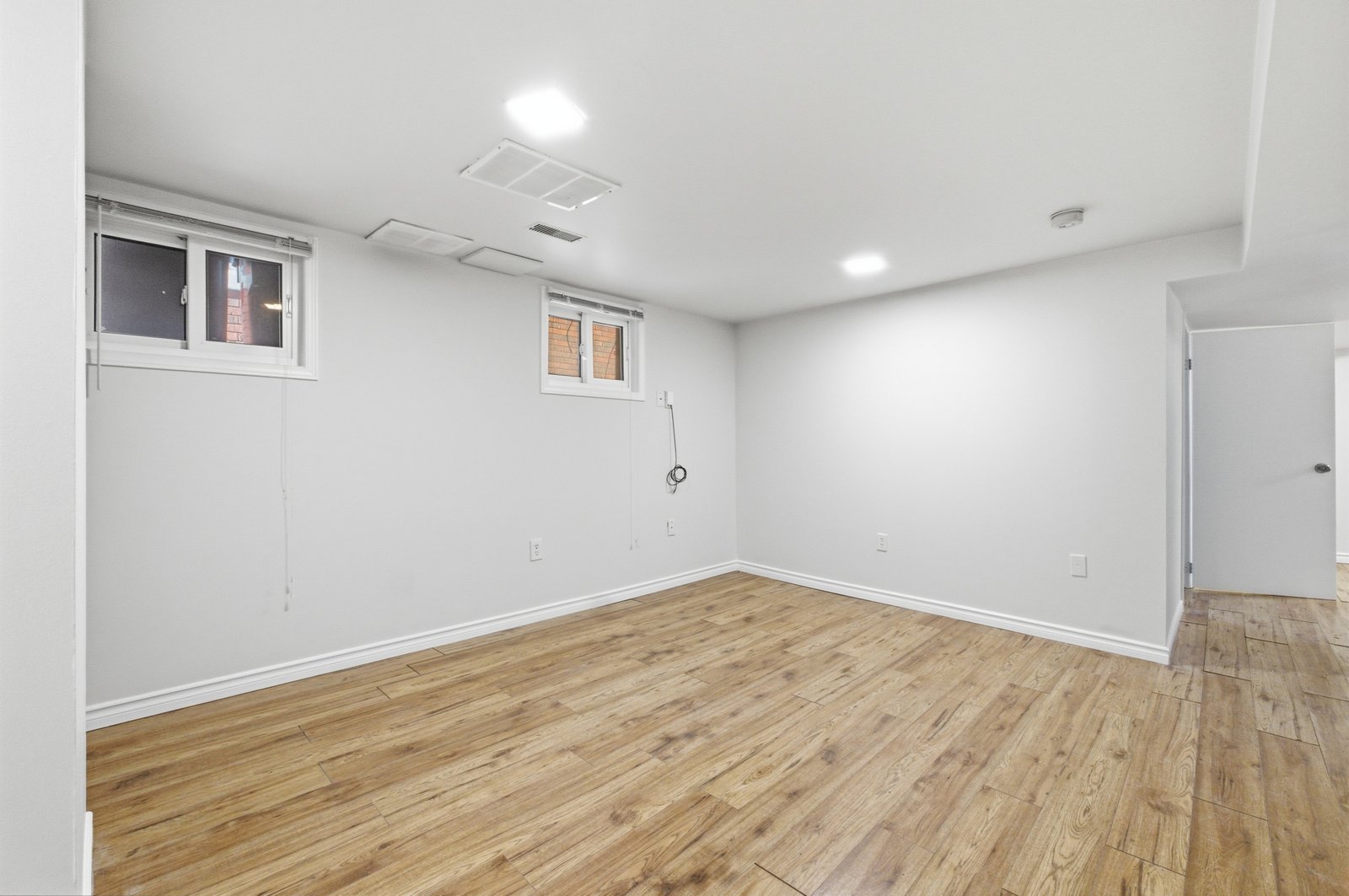 1346_Parent_Lower_008