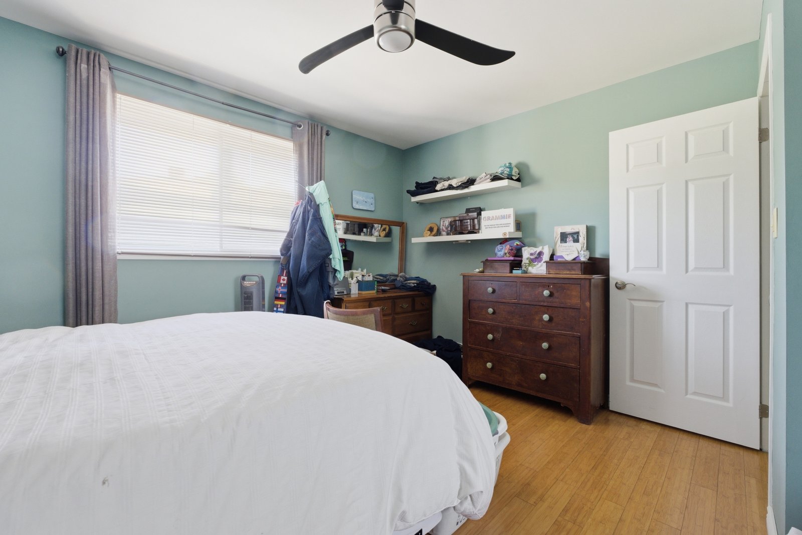 512Elinor-12