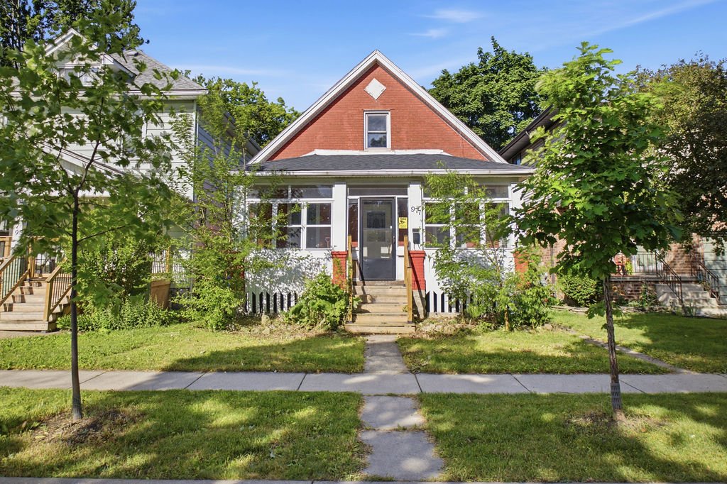 977Gladstone-1
