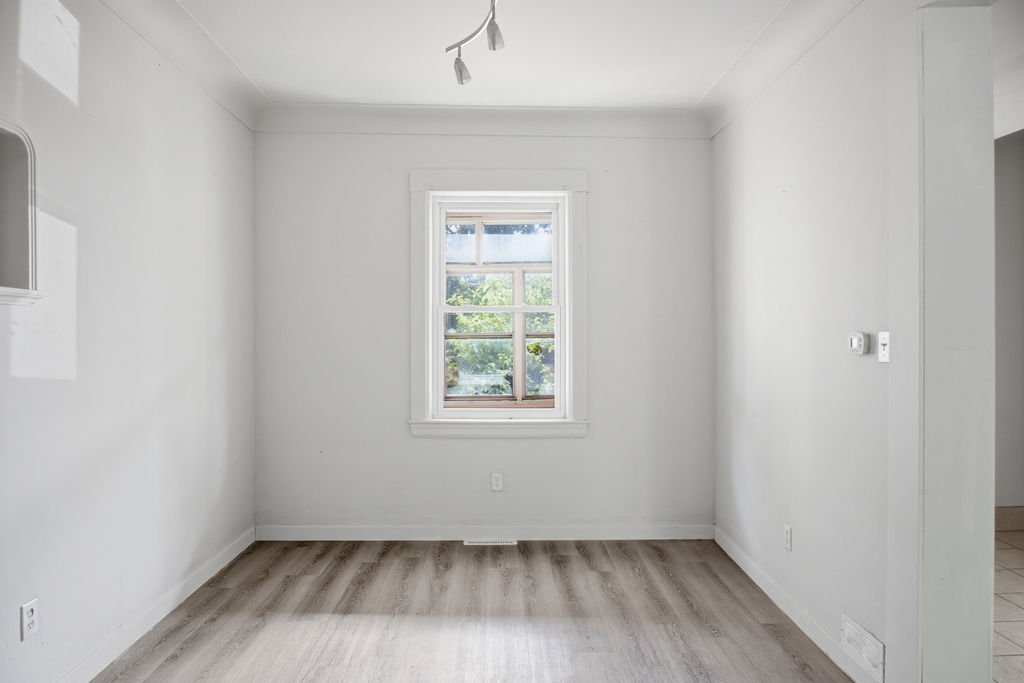 977Gladstone-10