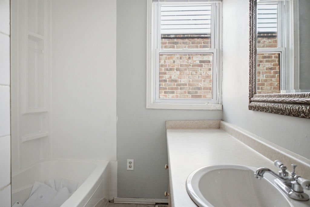 977Gladstone-16