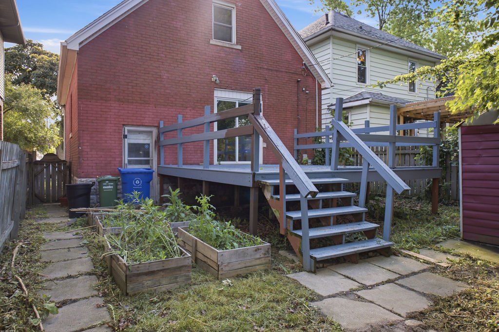 977Gladstone-27