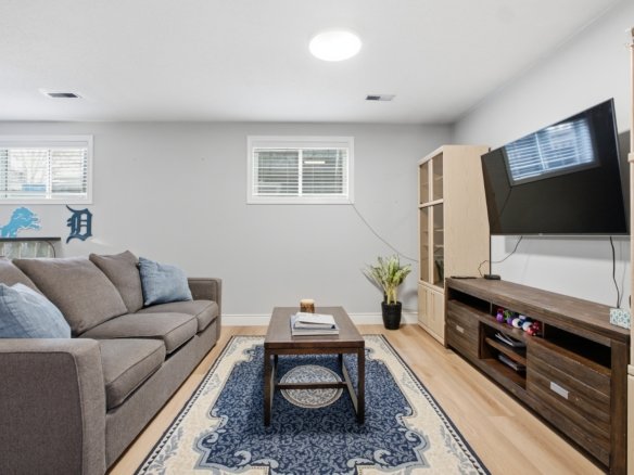3792 Byng